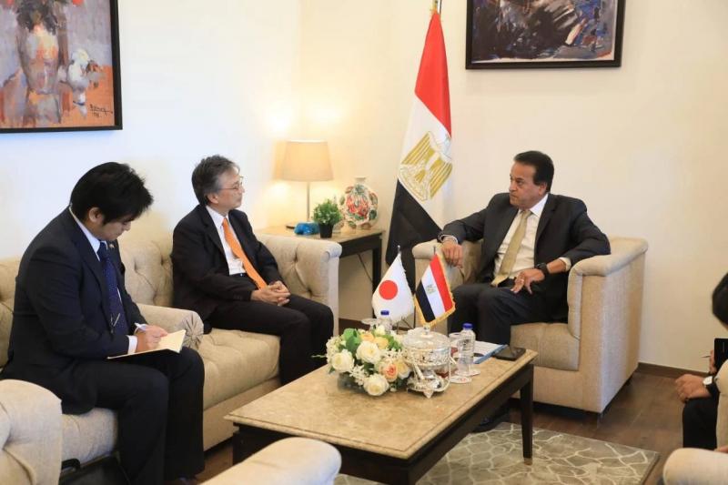 وزير الصحة يستقبل السفير اليابانى لدى مصر لبحث التعاون فى القطاع الصحى