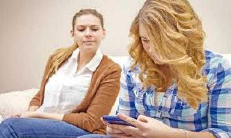 4 أبراج متطفلة هتحاول تعرف نتيجة الثانوية العامة لأقاربهم بأي طريقة