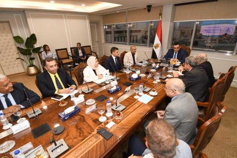 الإسكان: نقدم كل الدعم لشركات المقاولات الجادة لدفع معدلات العمل بالمشروعات التنموية
