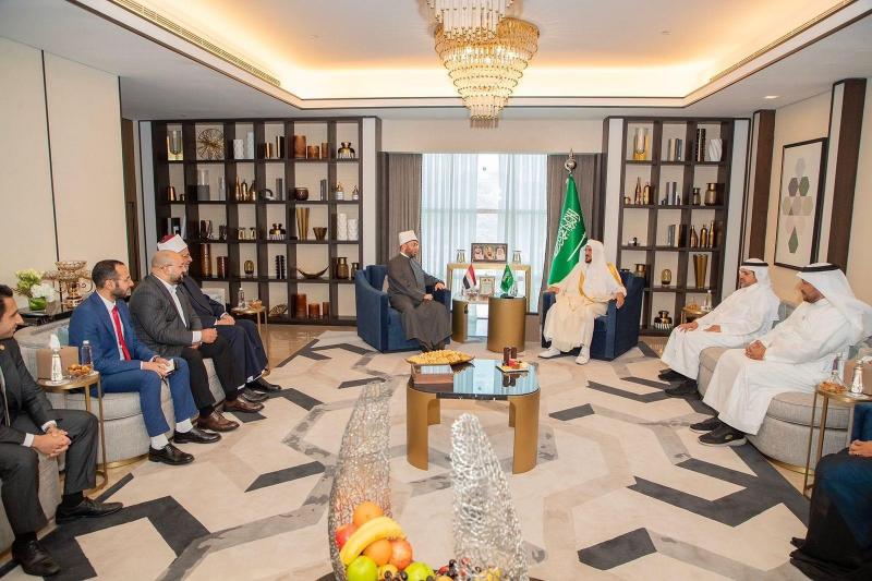 وزير الشئون الإسلامية والدعوة والإرشاد يستقبل وزير الأوقاف