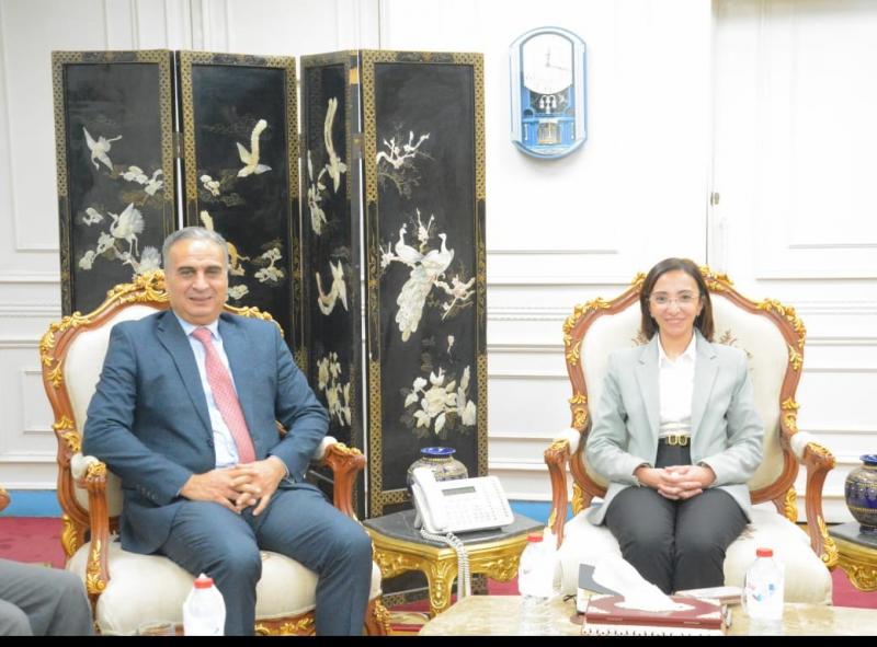 محافظ البحيرة لـ ”السجيني”: ملف ضبط الأسواق وأسعار السلع علي رأس اولوياتنا