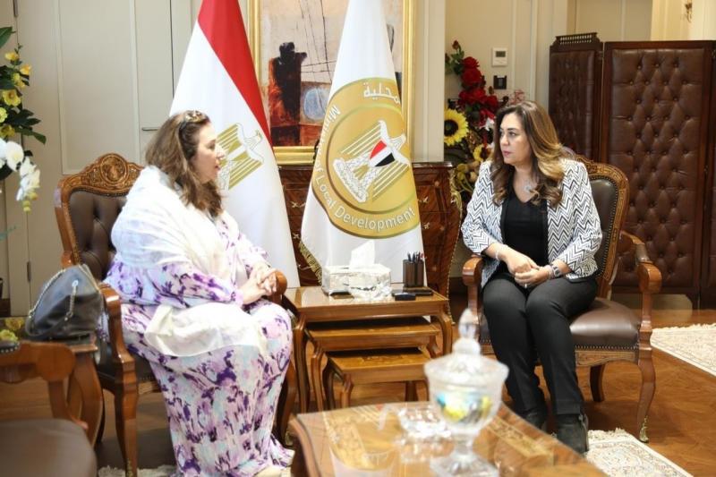 وزيرة التنمية المحلية تبحث مع المدير الإقليمي لـ”الهابيتات” التحضيرات لاستضافة مصر للمنتدى الحضرى العالمي