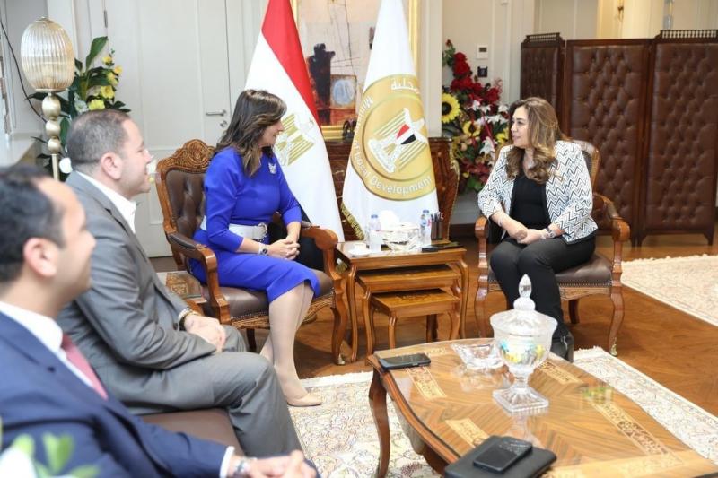 وزيرة التنمية المحلية تستقبل رئيس الأمانة الفنية للتحالف الوطنى للعمل الأهلى