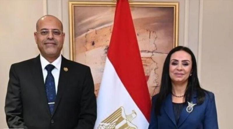 خط أحمر