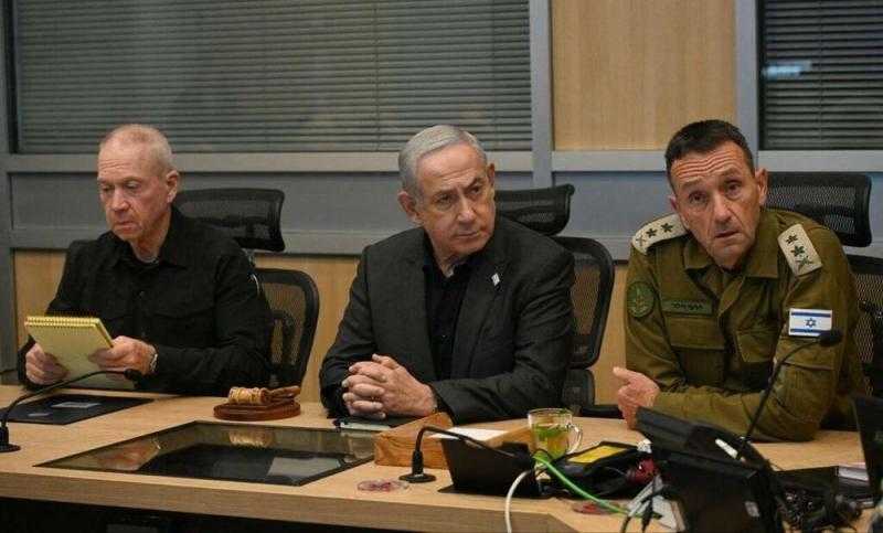إعلام إسرائيلي: العلاقة بين وزير الدفاع ورئيس الأركان على وشك الانفجار