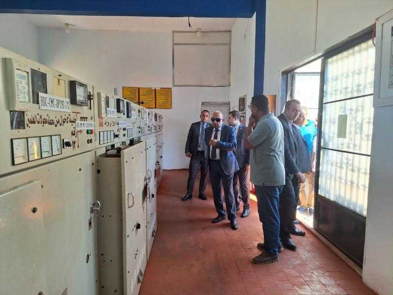 وزير الكهرباء يتابع أعمال التطوير في الساحل الشمالي