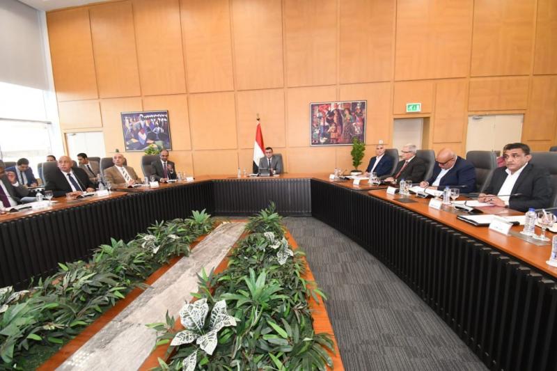 خط أحمر