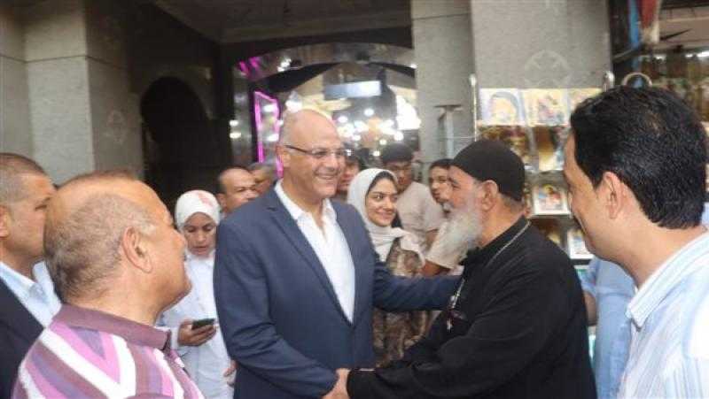 محافظ القليوبية يشارك الأقباط فرحة مولد السيدة العذراء في مسطرد