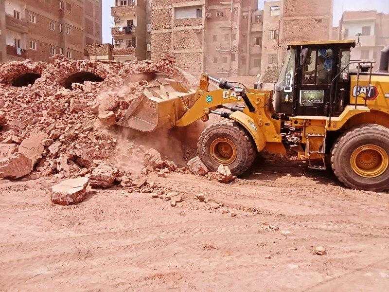 رفع 12280 طن قمامة ومخلفات مبان خلال شهر بالشرقية