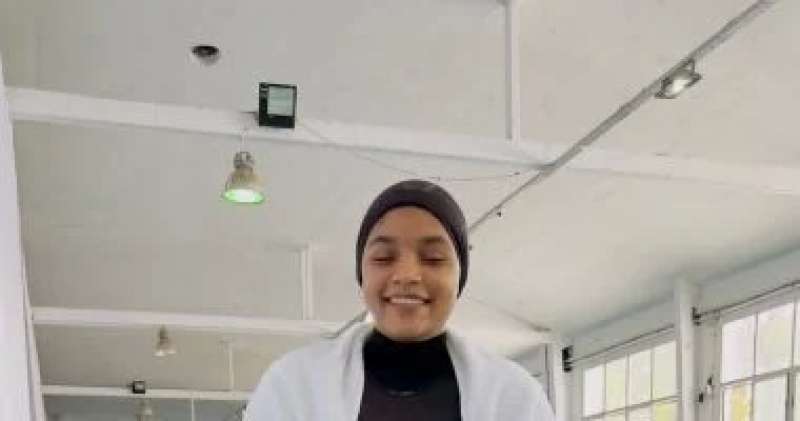 خط أحمر