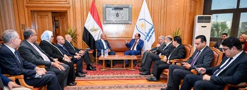 الهيئة العربية للتصنيع وجامعة حلوان تبحثان تنفيذ المشروعات البحثية والابتكارات الطلابية