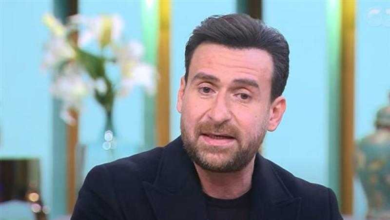 نضال الشافعي: زوجتي تركت الفن من أجلي وشاركت معي في هذه الأعمال