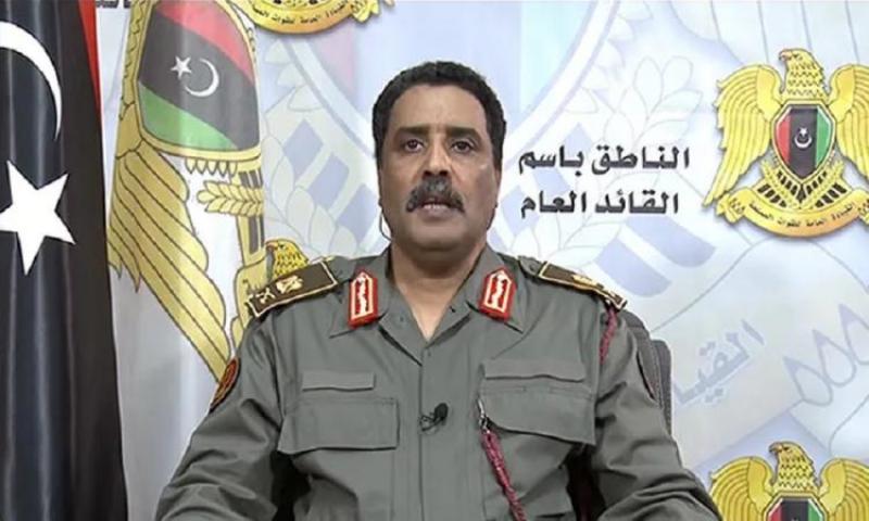 خط أحمر
