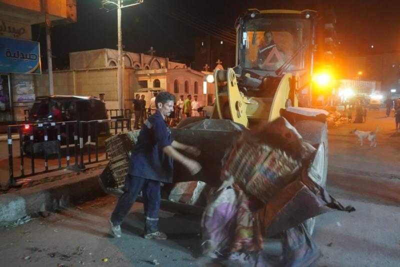 محافظ الغربية يتابع حملة مكبرة لرفع الإشغالات بشارع الحكمة في طنطا