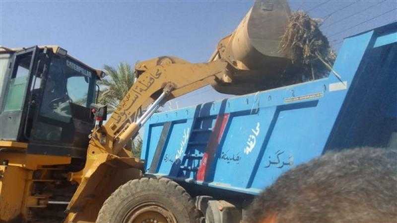 محافظ أسيوط: رفع نواتج تطهير الترع والمصارف بقرى صدفا والبداري