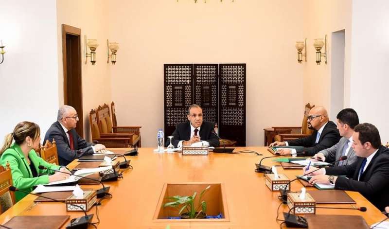 خط أحمر