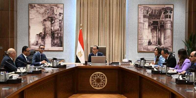 15 قرارا جديدا في اجتماع الحكومة الأسبوعي.. ”تعديل قوانين وتخصيص أراضٍ لإنشاء مشروعات”
