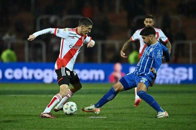 ريفر بليت يتعادل مع تاليريس كوردوبا في الدوري الأرجنتيني