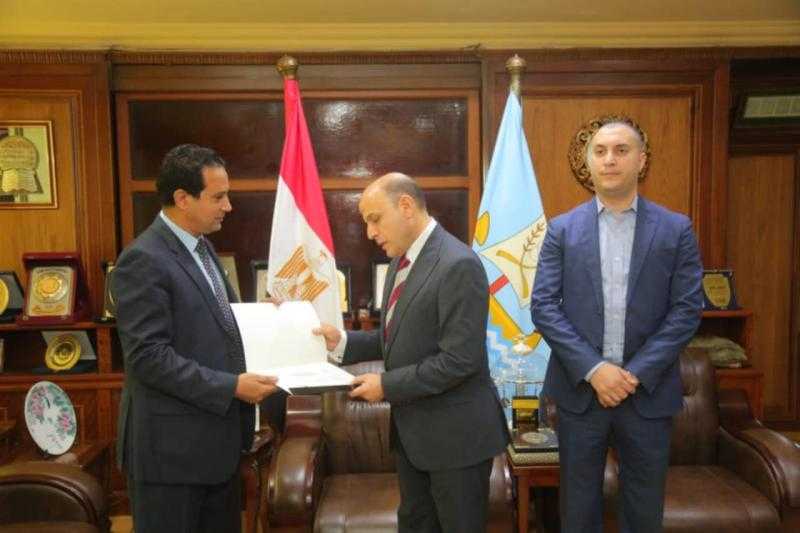 محافظ كفر الشيخ يكرم أوائل الدورات بمركز سقارة للتدريب