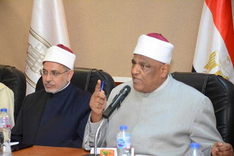 عباس شومان: منظمة خريجي الأزهر تعمل تحت قيادة الإمام الأكبر وإشرافه ووفقاً لرؤيته