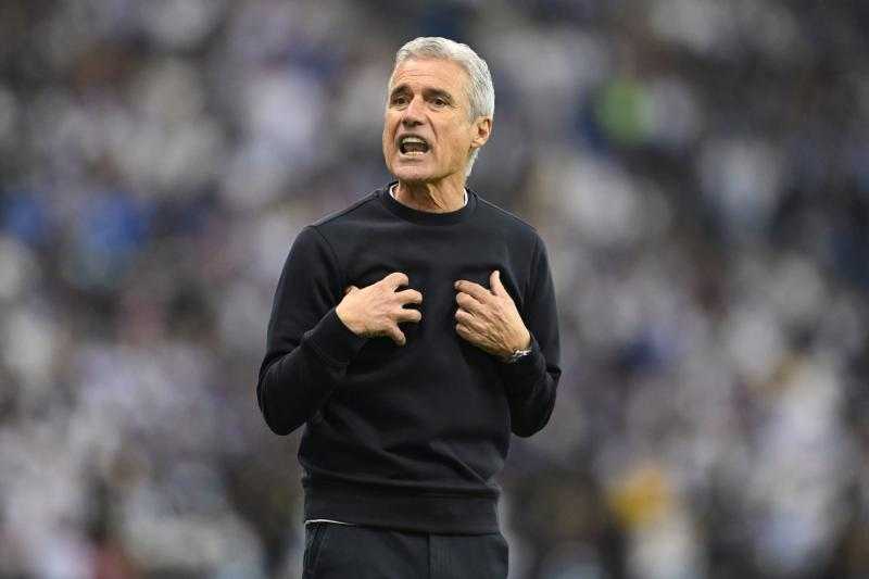 مدرب النصر يعترف بصعوبة مواجهة الهلال في نهائي كأس السوبر السعودي