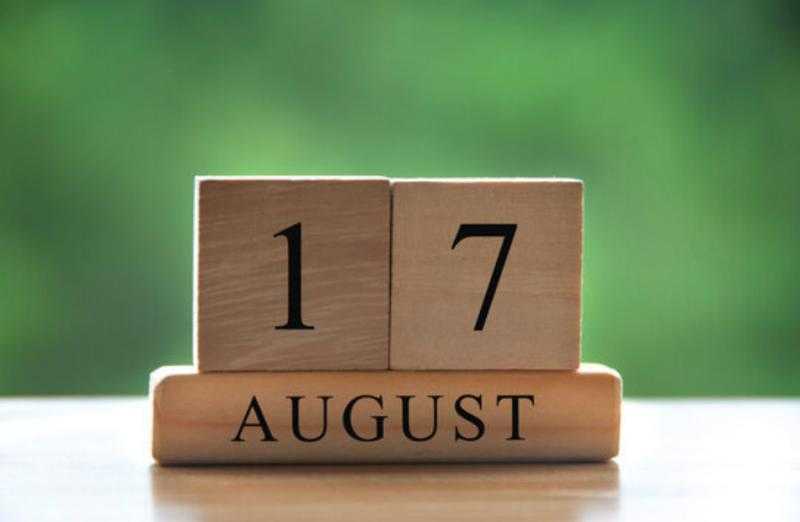 كيف تتخذ قرارات سليمة في 2024؟.. نصيحة الفلك لمواليد 17 أغسطس