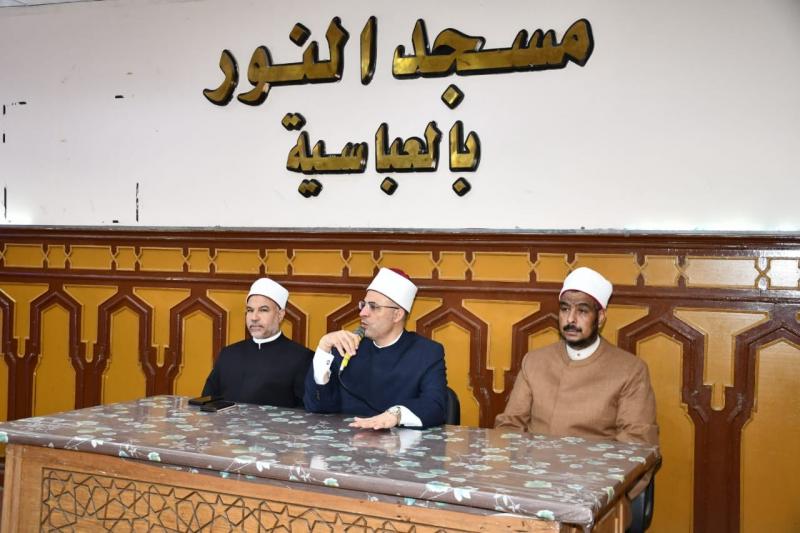 انطلاق أولى دورات التعامل اللائق مع رواد المسجد وضيوف الرحمن لعمال المساجد بوزارة الأوقاف |صور