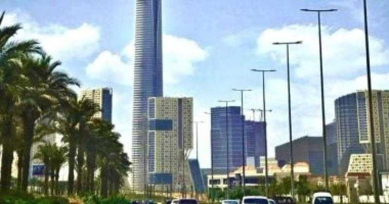 وزير الإسكان يتابع موقف الأعمال بمشروعات العاصمة الإدارية الجديدة