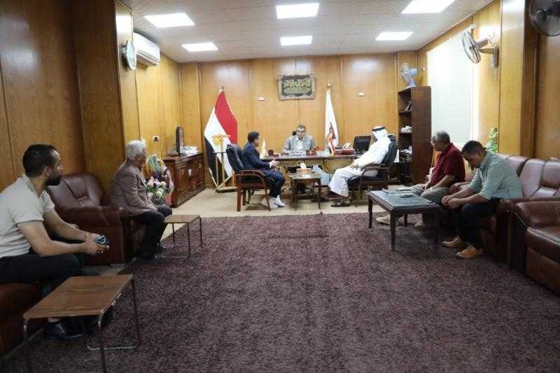 محافظ الوادي الجديد: دراسة إنشاء مجتمع عمراني متكامل الخدمات بالتعاون مع الإمارات