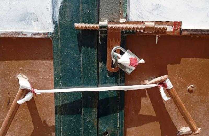 غلق وتشميع محال وبدرومات مخالفة وإزالة مخالفات بمدينتي دمياط الجديدة و15 مايو|صور