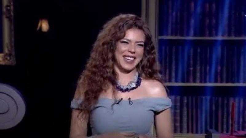 بالأسود الأنيق.. ناهد السباعي بإطلالة تبرز رشاقتها