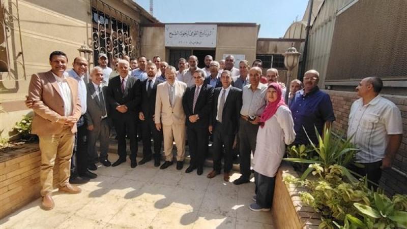 خط أحمر