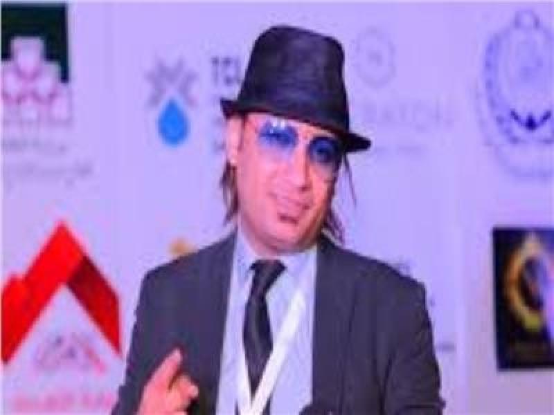 مباحث الآداب تحقق في البلاغ المقدم ضد المذيع الفرفوش
