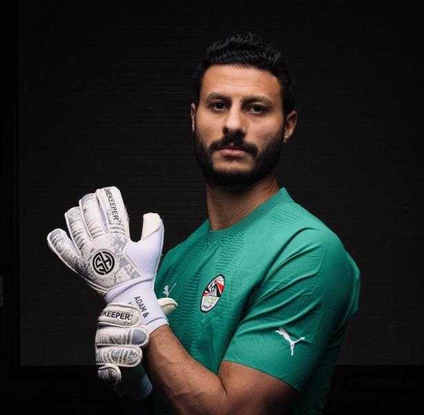 الأهلي يستعد لحسم ملف عقد الشناوي ومستقبل بيرسي تاو