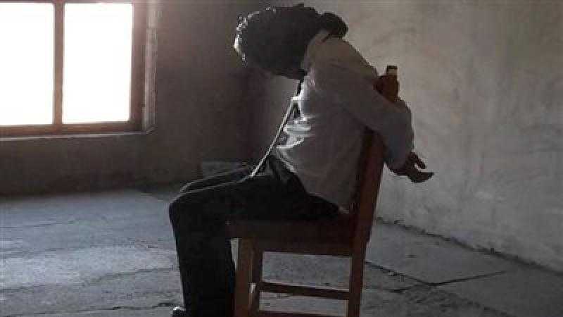 ضبط المتهمين باحتجاز شخص وضربه بالأسلاك بالقاهرة