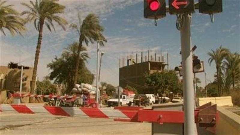 حقيقة إنشاء كباري علوية لجميع المزلقانات لحل أزمات المرور..خبير يوضح