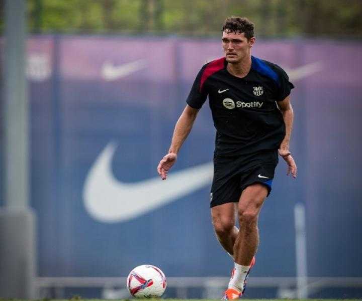 برشلونة يحدد طبيعة إصابة كريستينسن