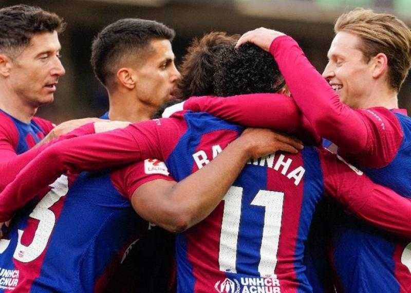 لامين يامال على رأس قائمة برشلونة لمباراة بيلباو