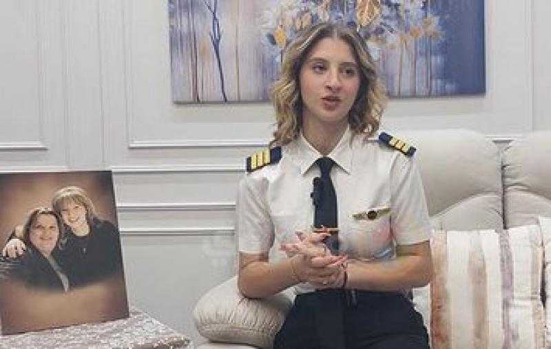 ابنة أسيوط تحلق في عالم الطيران والإعلام.. رحلة الكابتن طيار ميرولا ماجد نحو الحلم| فيديو