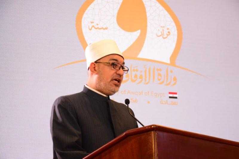 المفتي مستشهدا بكلمة شيخ الأزهر: شريعة الإسلام هي أول من ينسب لها فضل السبق في تحرير المرأة