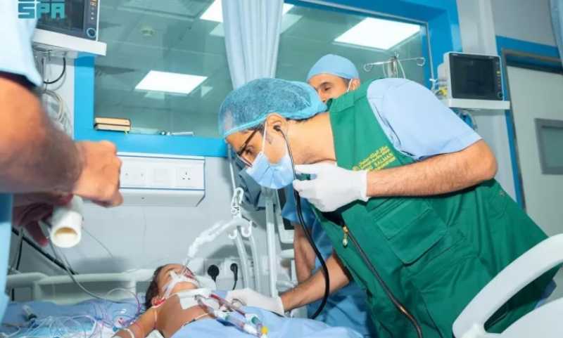 مركز الملك سلمان للإغاثة ينفذ مشروعات طبية في اليمن وإندونيسيا