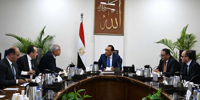 خط أحمر