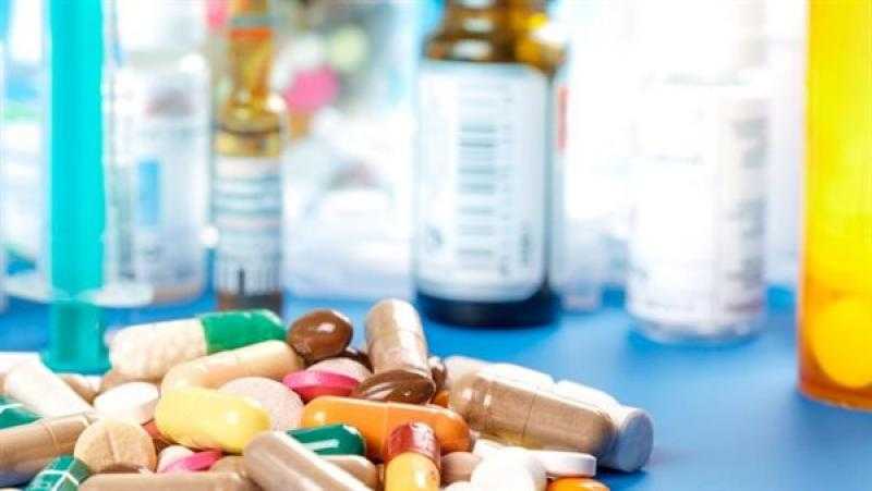 «هتخسي 10 كيلو في أسبوع».. هيئة الدواء تحذر من شراء الأدوية عبر الإنترنت