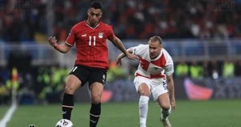 تريزيجيه ومصطفى محمد ينتظمان فى معسكر منتخب مصر 2 سبتمبر المقبل