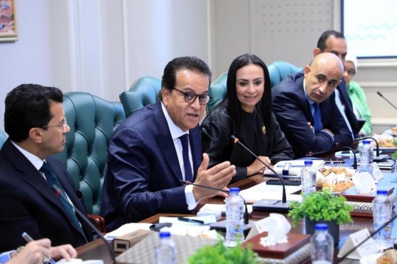 الدكتور خالد عبدالغفار يترأس الاجتماع الدوري للمجموعة الوزارية للتنمية البشرية