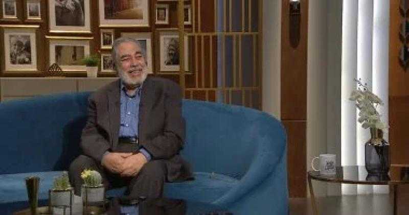 أزمة تنفسية تدخل صبري عبد المنعم المستشفى أثناء التصوير