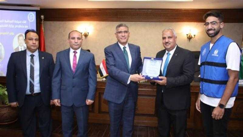 محافظ الجيزة: الدولة حريصة على الاستماع للشباب ومشاركتهم اهتماماتهم