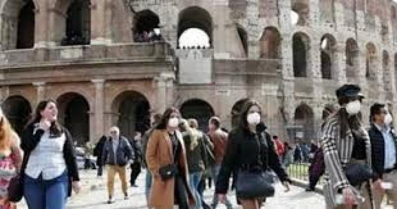 إيطاليا تُسجل 135 وفاة وأكثر من 15 ألف إصابة جديدة بكورونا خلال أسبوع