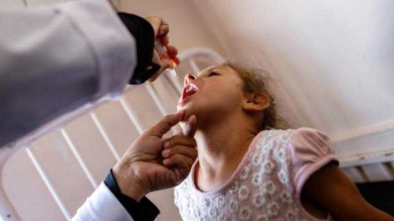 متحدث يونيسف: نسابق الزمن لمنع تفشي فيروس شلل الأطفال في غزة