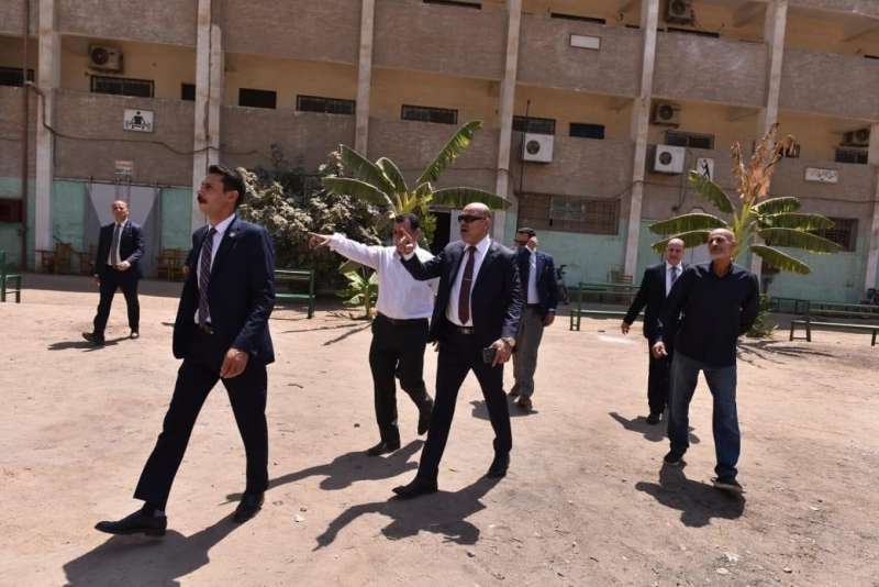 خط أحمر
